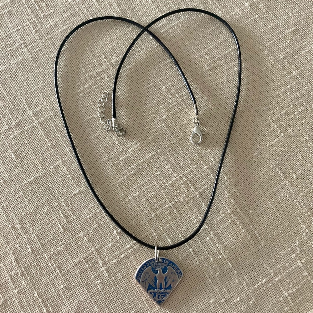 ARTISAN American Eagle Quarter Pendant Necklace Blue - Picture 3 of 3